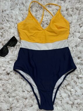Cupshe Yellow and Navy Colorblock One-Piece Swimsuit